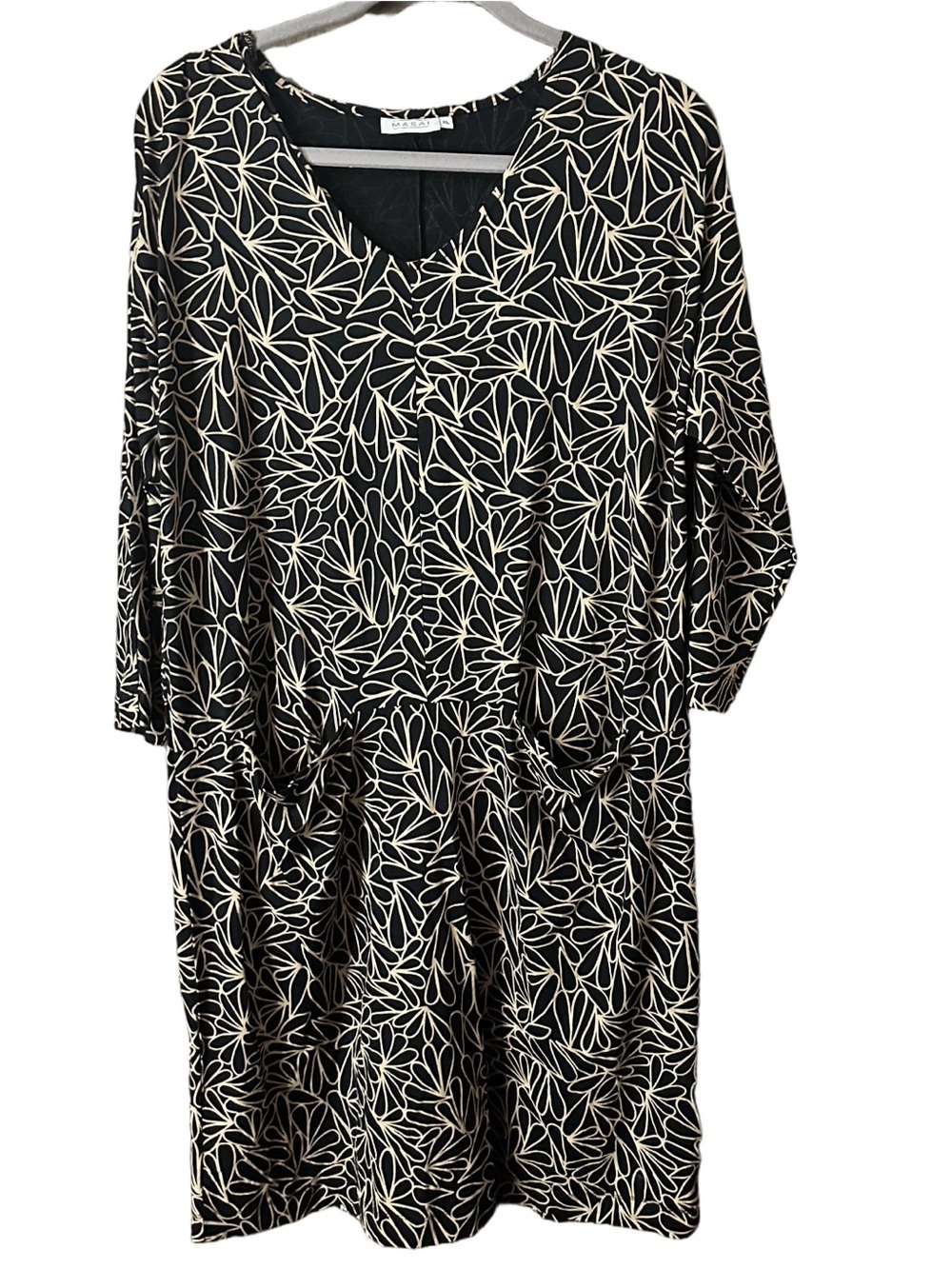 Masai Black & Cream Leaf Floral-like Print V-Neck MIDI Dress Pockets Size XL